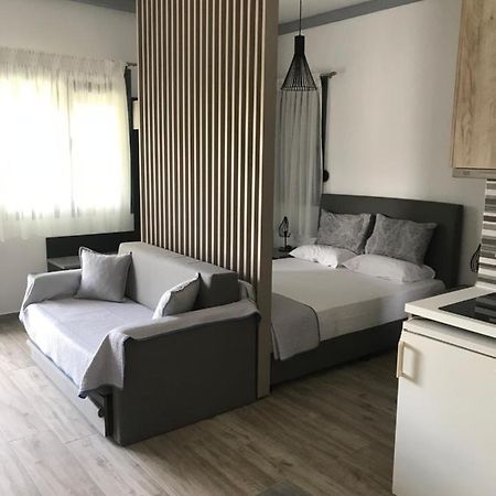 Savvas House Hotel Neos Marmaras Buitenkant foto
