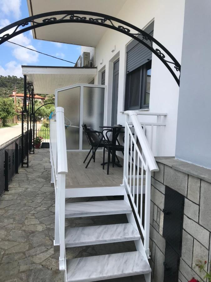 Savvas House Hotel Neos Marmaras Buitenkant foto